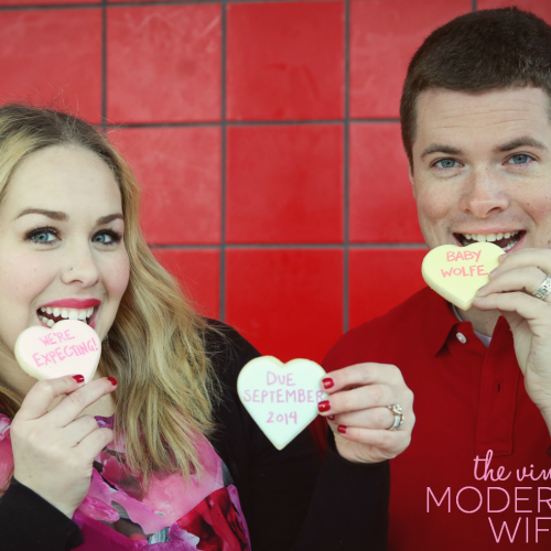 Love these valentine sweetheart inspired cookies from Sweet Elise Bakery in Austin on The Vintage Modern Wife. Too cute!
