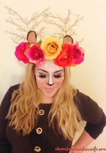 Looking for cute family halloween costumes? The hunter and deer halloween costume by The Vintage Modern Wife is so adorable and fun for any family!