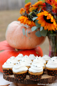 Looking for a homemade spice cake recipe that is on another level? These Ghost Spice Cupcakes from The Vintage Modern Wife are not only delicious, but they're filled with homemade apple pie filling! Perfect for Halloween, Thanksgiving, or whenever your heart desires. Get the recipe now!