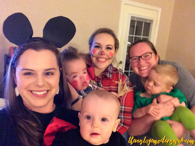 Love how this sweet family came up with scarecrow family  Halloween costumes! These are super cute!