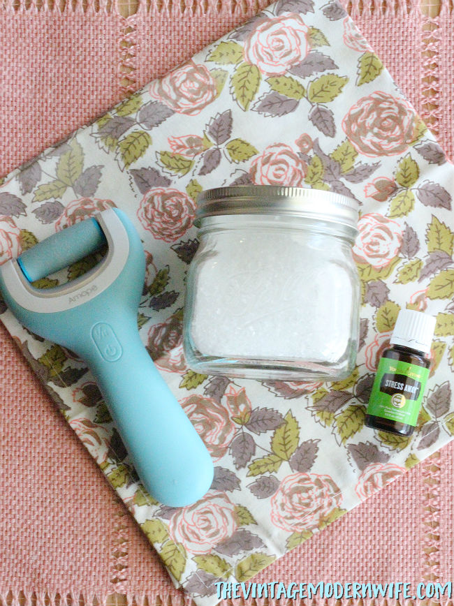 This foot scrub and foot soak are the best I've ever tried! That Amopé™ Pedi Perfect Wet & Dry Rechargeable Foot File made my feet so soft! Definitely will be using this essential oil recipe again!