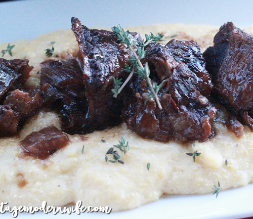 Looking for a stick-to-your-ribs winter dinner recipe? These Braised Balsamic Short Ribs and Creamy Polenta are SO good, you'll want to make it over and over again! So grab your Cocinaware Dutch Oven, and get cooking!