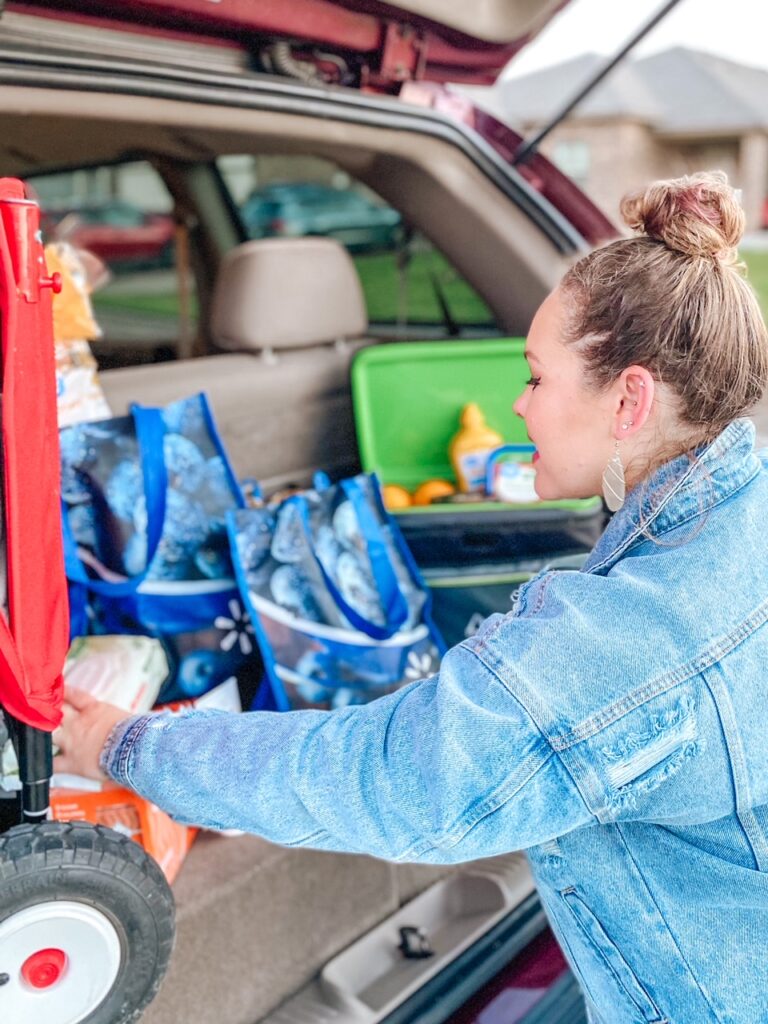 ad: Love taking day trips and exploring with your family? These day trip must haves with Walmart+ are great for playing tourist in your hometown or being an actual tourist a few hours away! Plus, get a FREE Walmart+ trial!