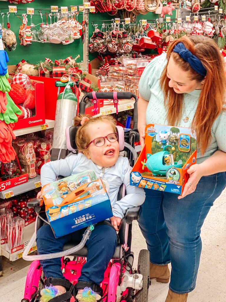 Know a kid that is Octonaut obsessed? We've got 5 of the HOTTEST Octonaut Christmas gift ideas that will make their holiday extra special!