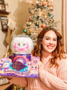 Searching for the perfect kids Christmas gift? Magic Mixies Magical Misting Crystal Ball is the hottest interactive toy this Christmas!